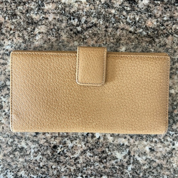 Authentic Gucci Wallet - Picture 4 of 10